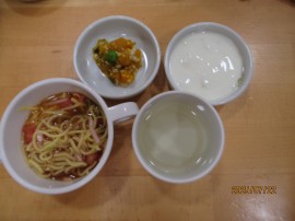 給食の様子
