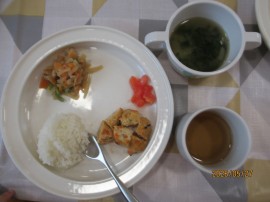 給食の様子