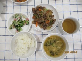 給食の様子